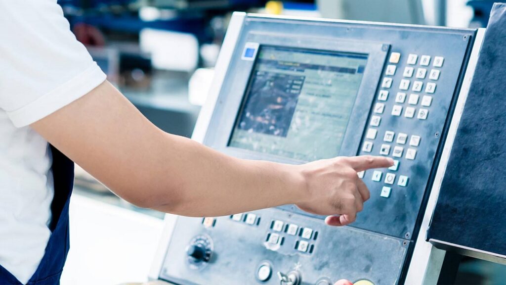 programmatore-CNC-1024x576-1.jpeg